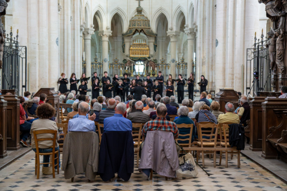 2024-09-06-concert oxford à pontigny-115-Avec accentuation-Bruit