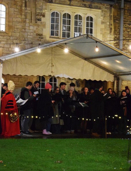 Carols 16.jpg